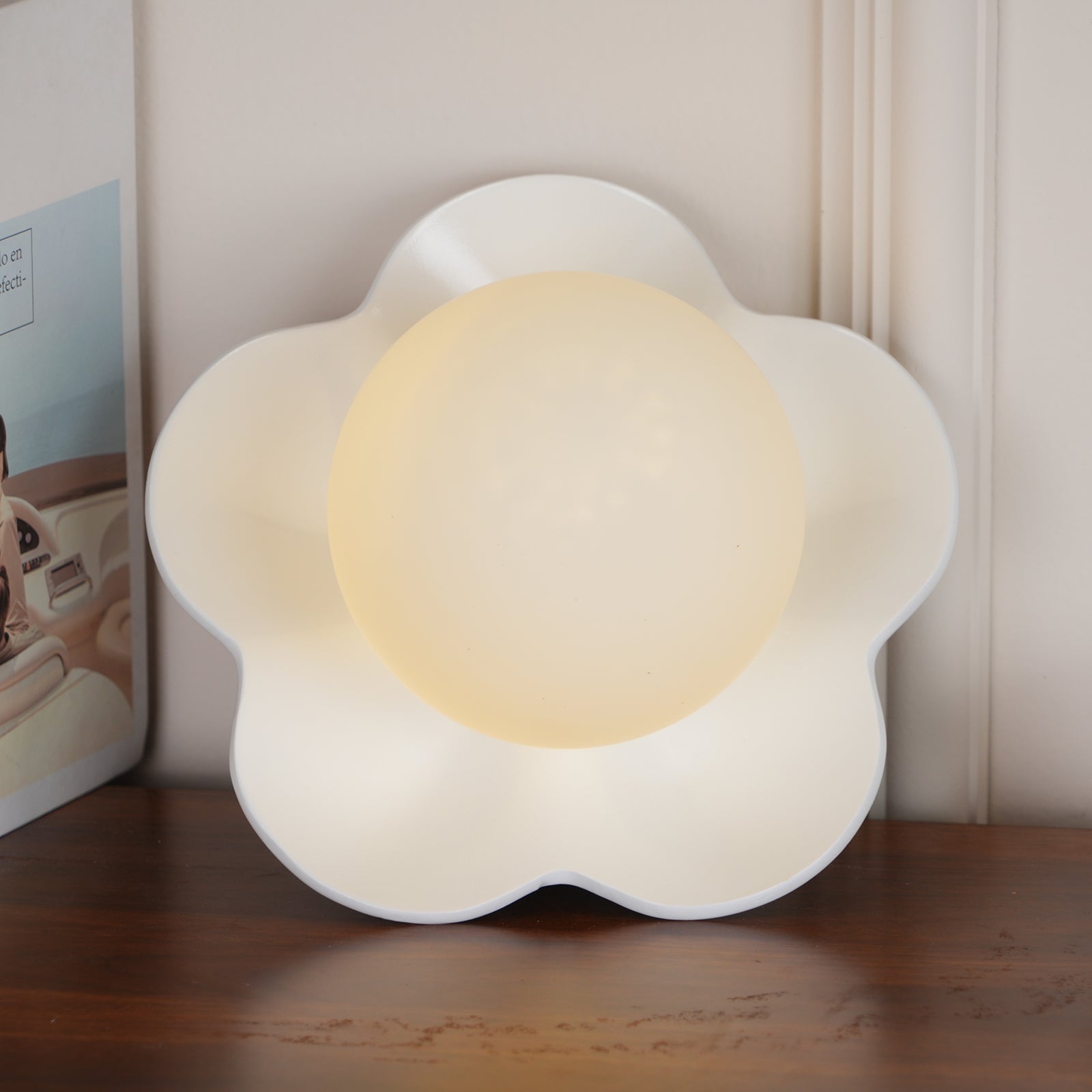 La fleur Wall Lamp - Aura Lighting