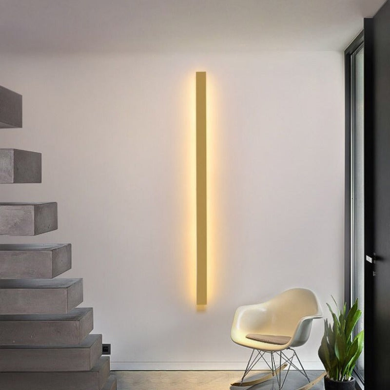 Arisha Aplique Minimalista Lineal Metal/Acrílico Oro/Negro/Blanco — imagen 3 | Aura Lighting