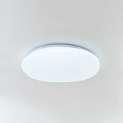 Arisha Irregular Redonda Metal/Acrílica Lámpara de Techo Blanco — imagen 10 | Aura Lighting
