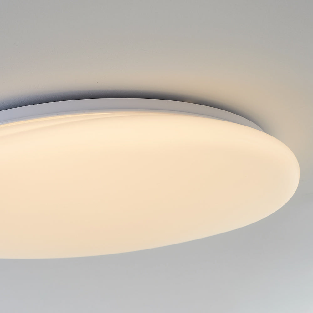 Arisha Irregular Redonda Metal/Acrílica Lámpara de Techo Blanco — imagen 14 | Aura Lighting