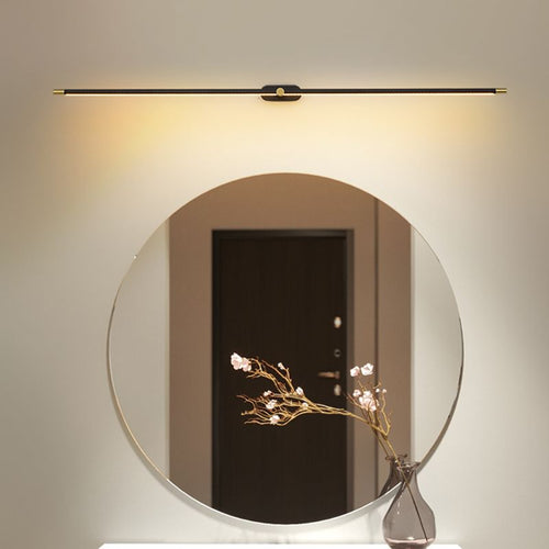 Arisha Lámpara de Pared Lineal Minimalista en Dorado y Negro — imagen 2 | Aura Lighting