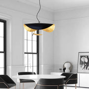Arisha Moderna Irregularmente Metal Lámpara Colgante Negra/Blanca — imagen 5 | Aura Lighting