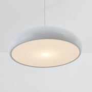 Arisha Nordica Doma Metal/Acrílico Lámpara Colgante Negra/Blanca — imagen 17 | Aura Lighting