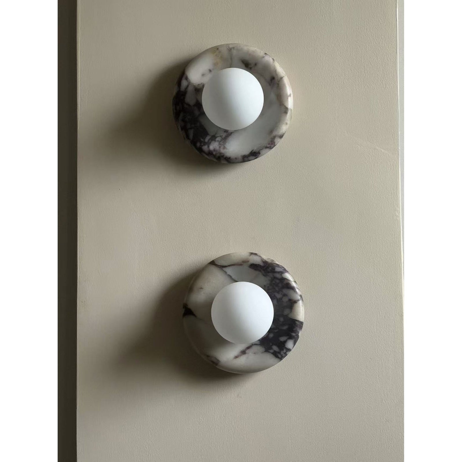 Avi Aplique de Pared Interior de Mármol — imagen 10 | Aura Lighting