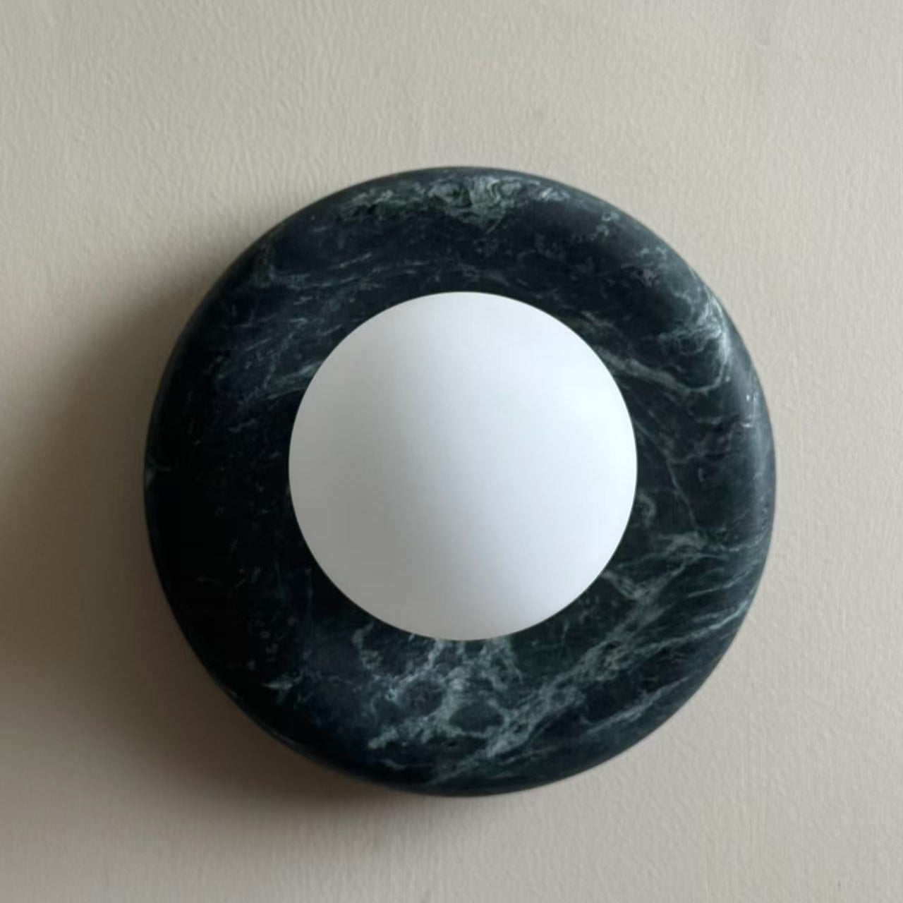 Avi Aplique de Pared Interior de Mármol — imagen 11 | Aura Lighting