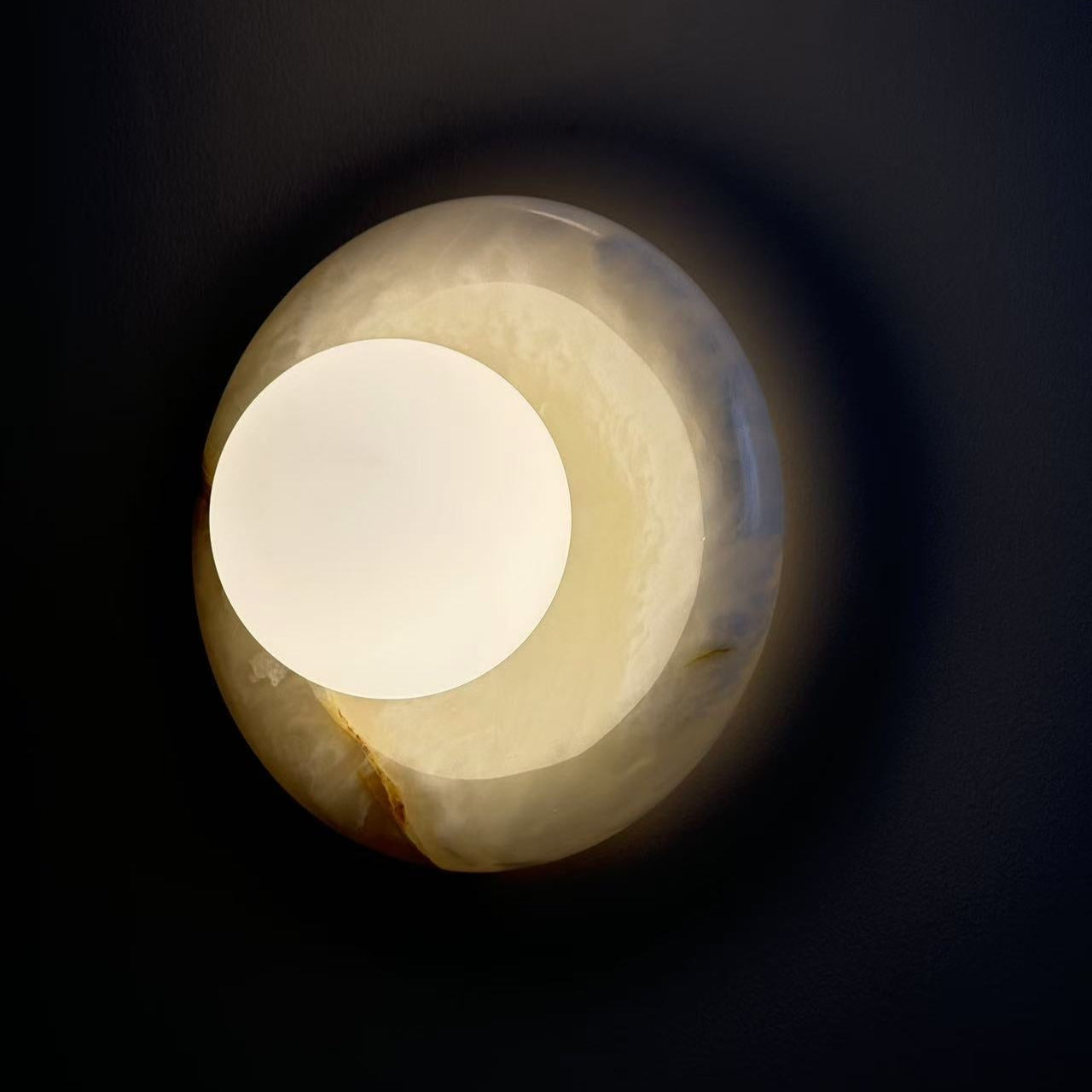 Avi Aplique de Pared Interior de Mármol — imagen 8 | Aura Lighting