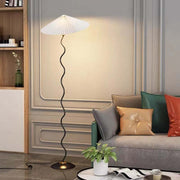 Mira Dinamarca Vintaje Forma de Paraguas Lámpara de Pie Blanca/Roja — imagen 6 | Aura Lighting