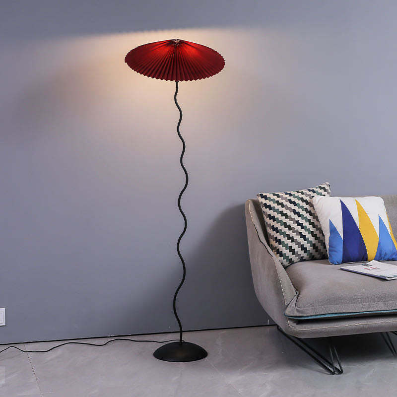 Mira Dinamarca Vintaje Forma de Paraguas Lámpara de Pie Blanca/Roja — imagen 7 | Aura Lighting