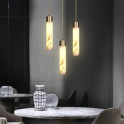 Dike White Alabaster Pendant Light — imagen 4 | Aura Lighting