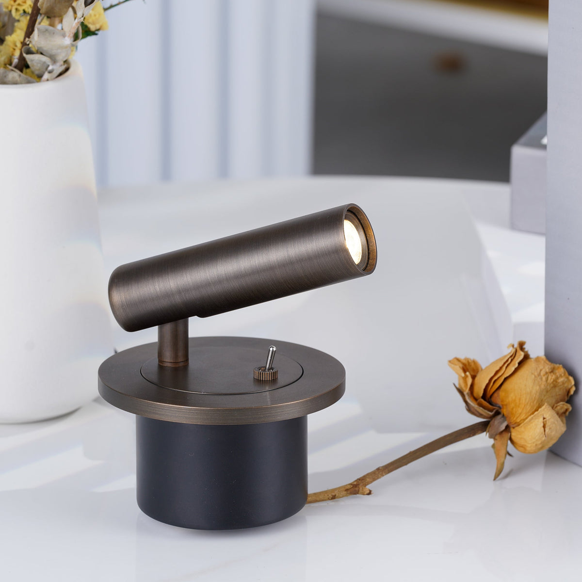 Reading Wall Lamp - Aura Lighting
