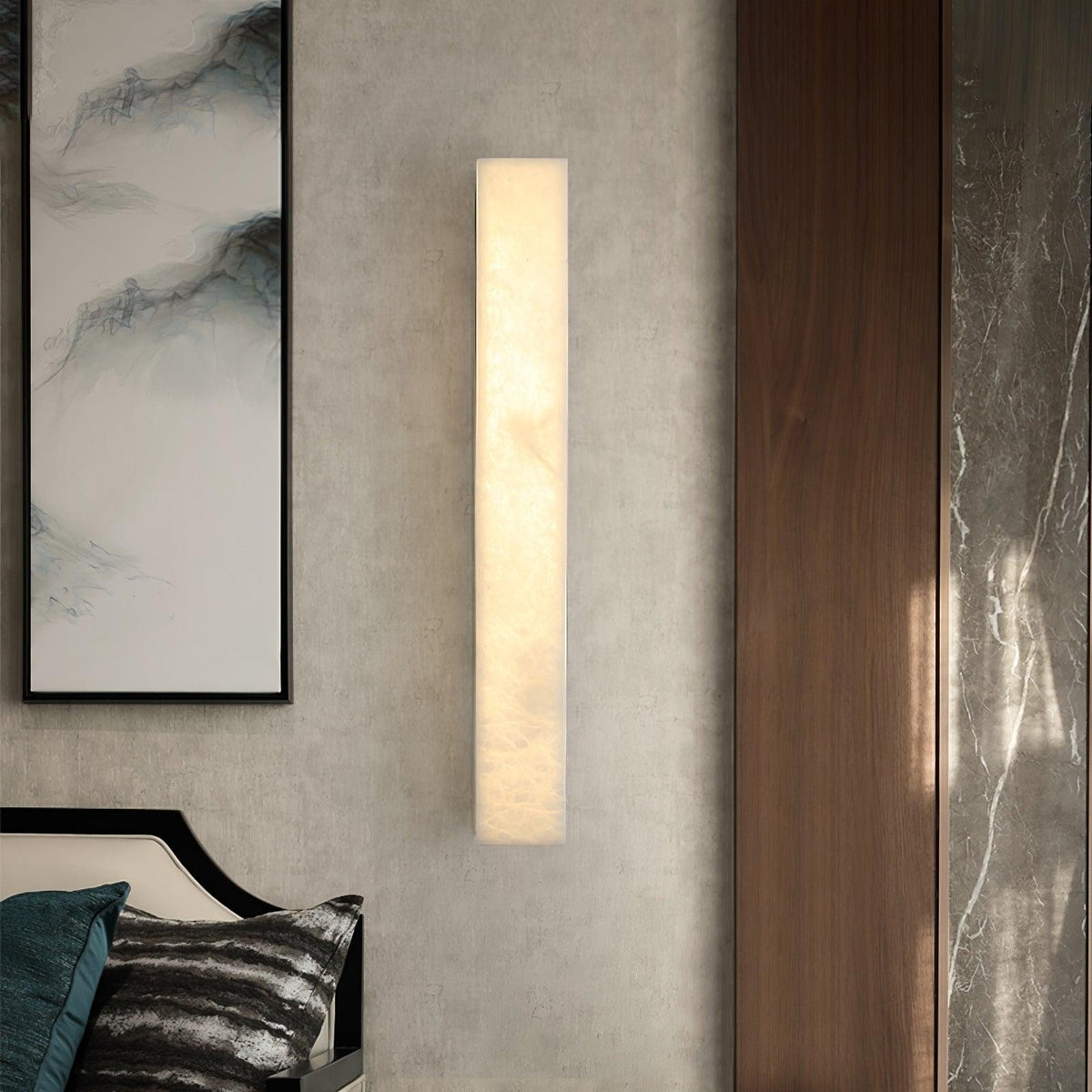 Kristy Lámpara de Pared Lineal de Latón y Alabastro — imagen 5 | Aura Lighting