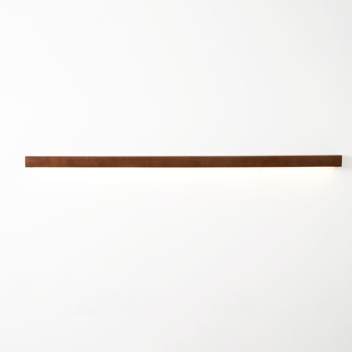 Arlo Linear Wood Wall Light - Aura Lighting