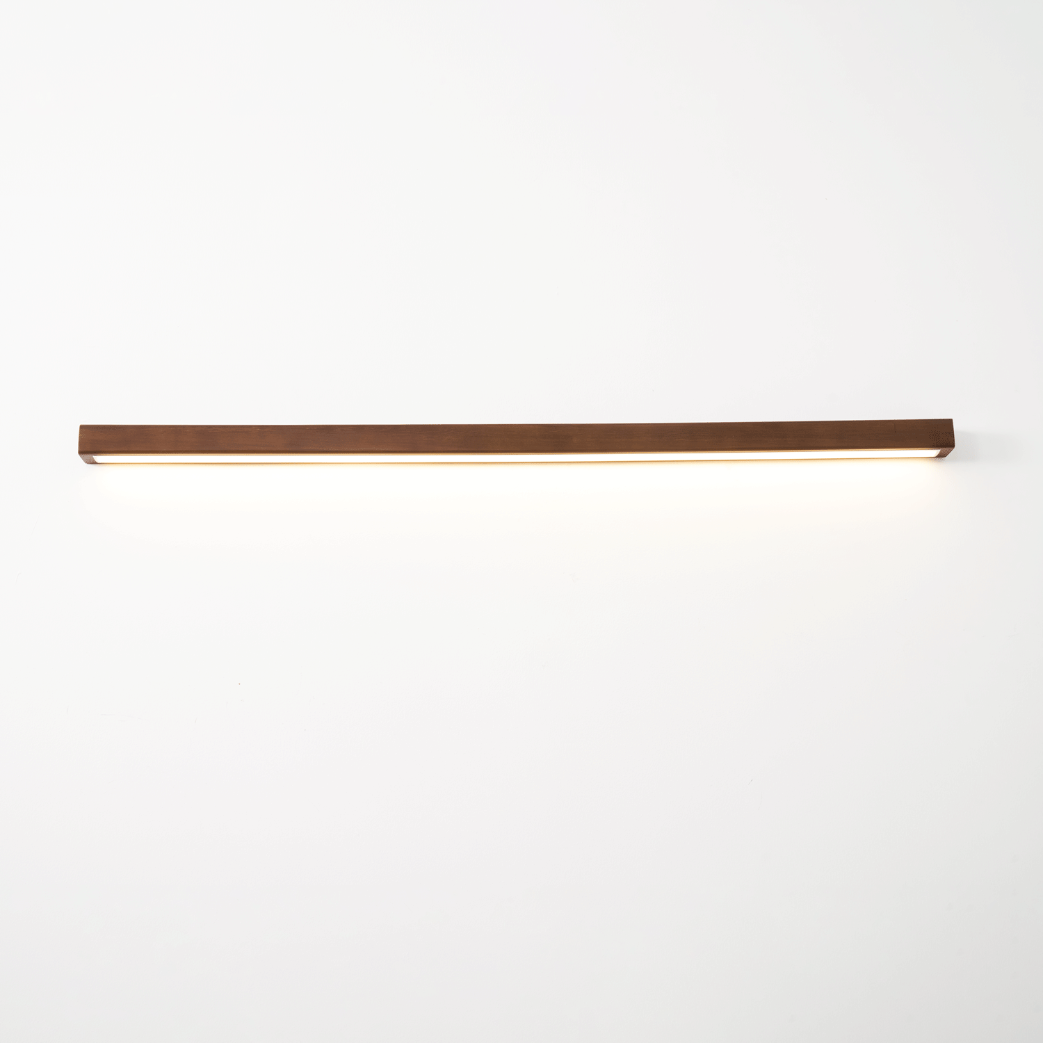 Arlo Linear Wood Wall Light - Aura Lighting