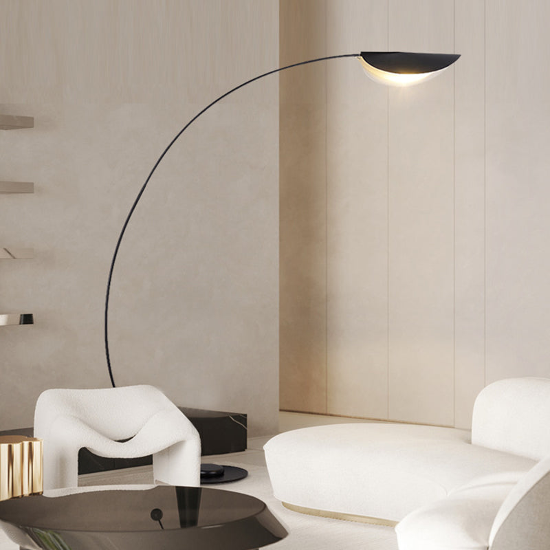 Mira Moderna Geométrica Metal LED Lámpara de Pie Negra — imagen 2 | Aura Lighting