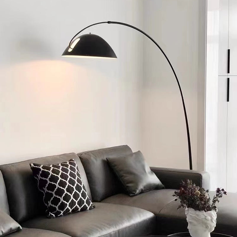 Mira Moderna Minimalista Metal Lámpara de Pie Negra — imagen 18 | Aura Lighting