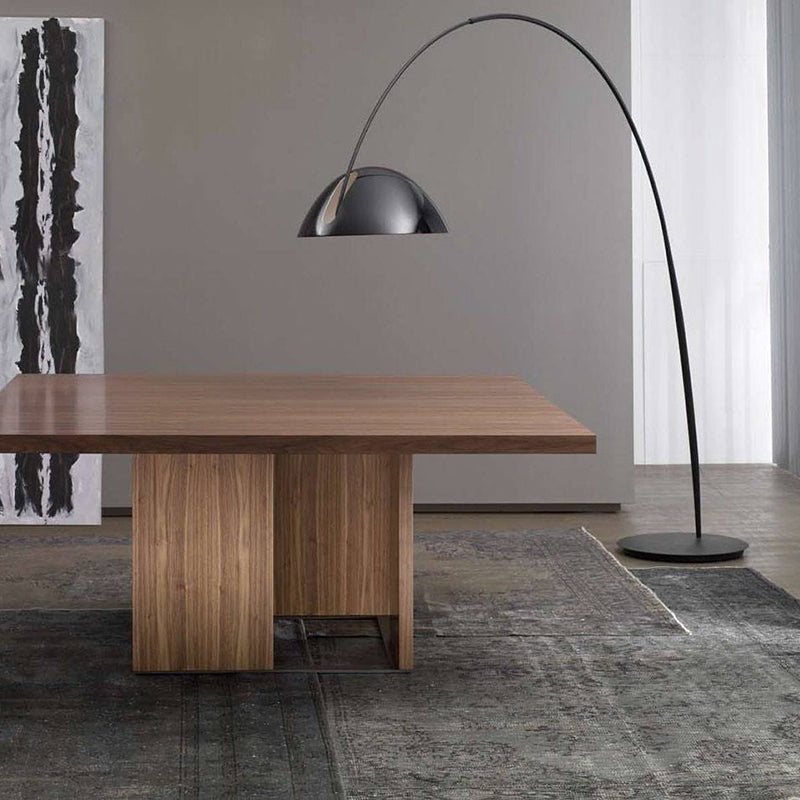 Mira Moderna Minimalista Metal Lámpara de Pie Negra — imagen 2 | Aura Lighting