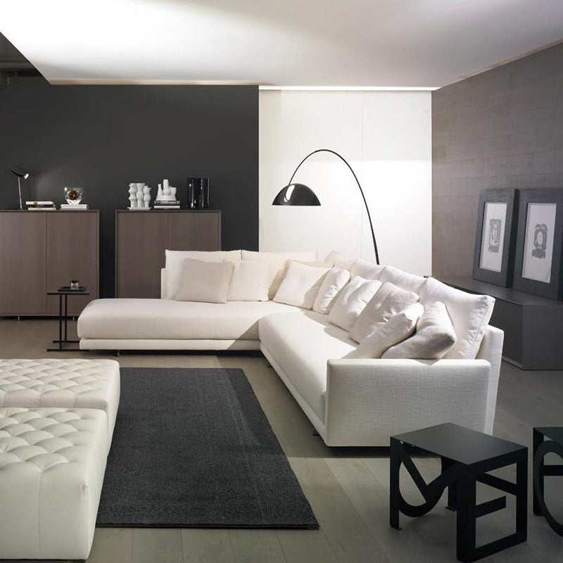 Mira Moderna Minimalista Metal Lámpara de Pie Negra — imagen 8 | Aura Lighting