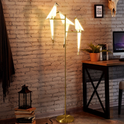 Mira Moderna Geométrico Metal/Acrílico LED Lámpara de Pie Blanca — imagen 3 | Aura Lighting