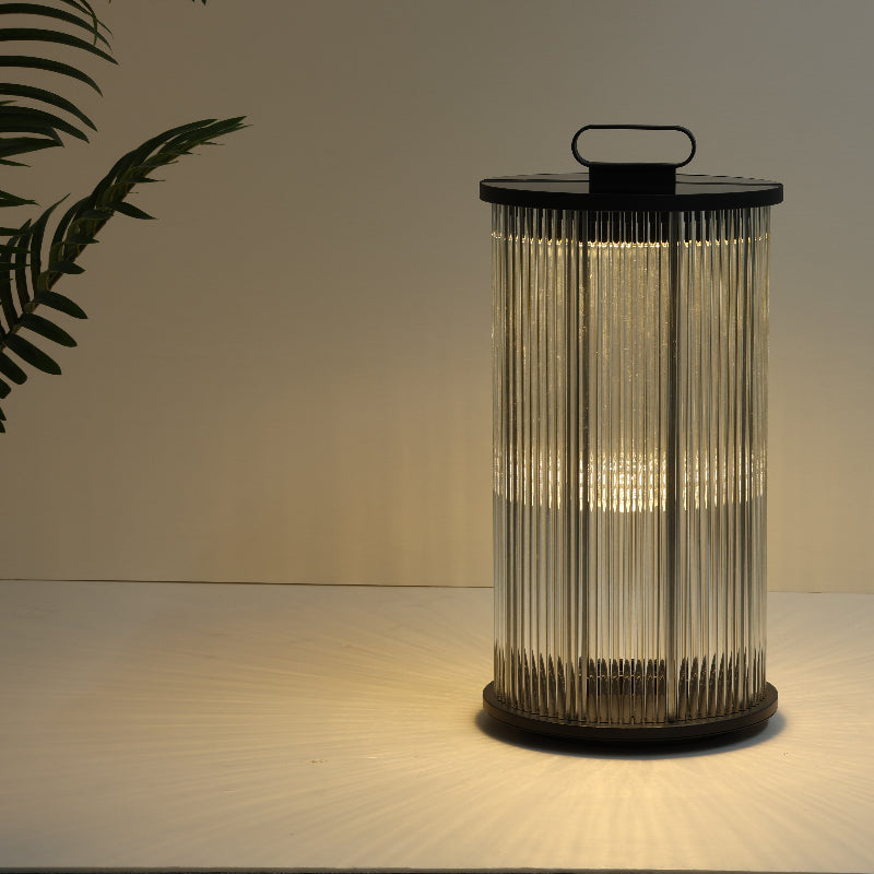 Mira Moderno Geométrico Metal/Vidrio Lámpara de Pie Exterior Negro — imagen 13 | Aura Lighting
