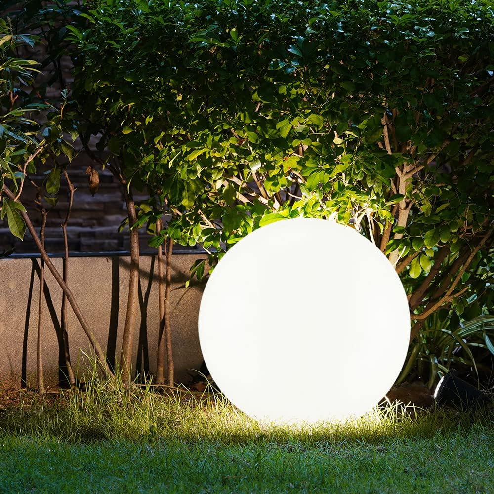 Mira Moderna Esfera Acrílico Luz Exterior Lámpara de Pie Blanca — imagen 17 | Aura Lighting