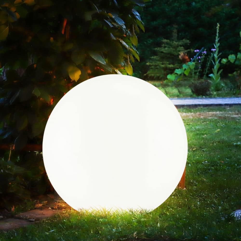 Mira Moderna Esfera Acrílico Luz Exterior Lámpara de Pie Blanca — imagen 18 | Aura Lighting