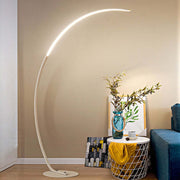 Mira Moderna Lineal Metal/Silicio LED Lámpara de Pie, Negra/Blanca — imagen 6 | Aura Lighting