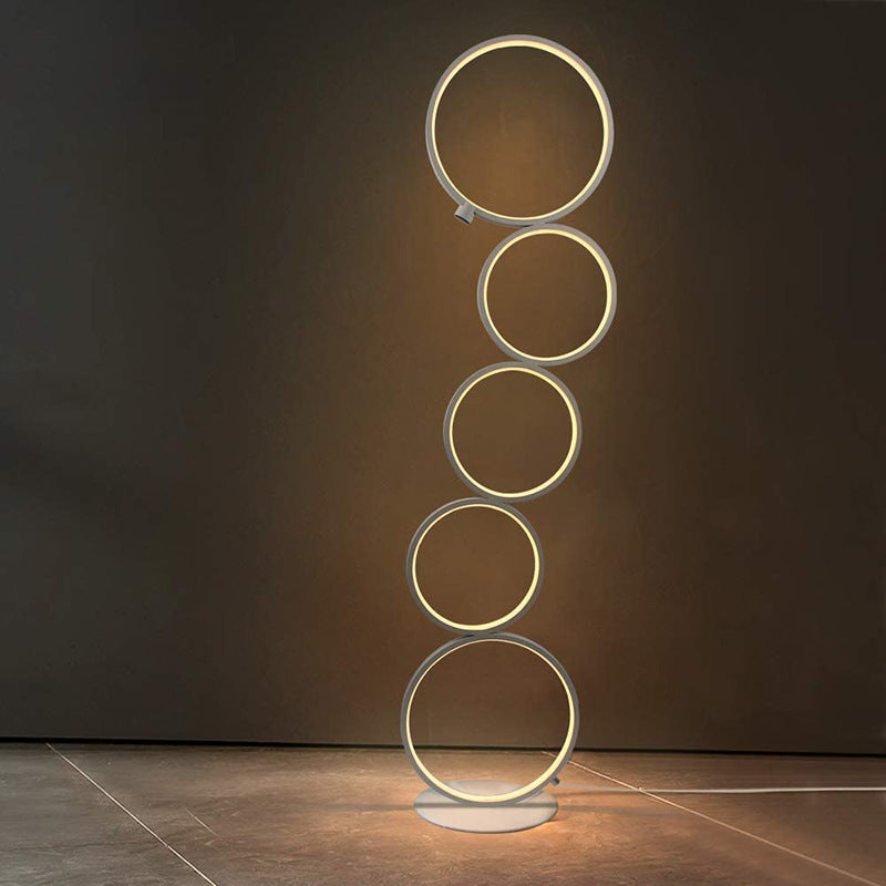 Mira Moderna Geométrico Metal/Silicio LED Lámpara de Pie Negra/Blanca — imagen 5 | Aura Lighting