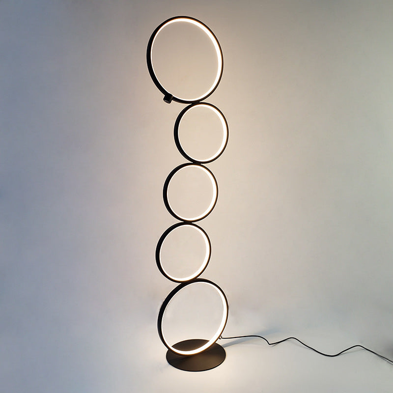 Mira Moderna Geométrico Metal/Silicio LED Lámpara de Pie Negra/Blanca — imagen 7 | Aura Lighting