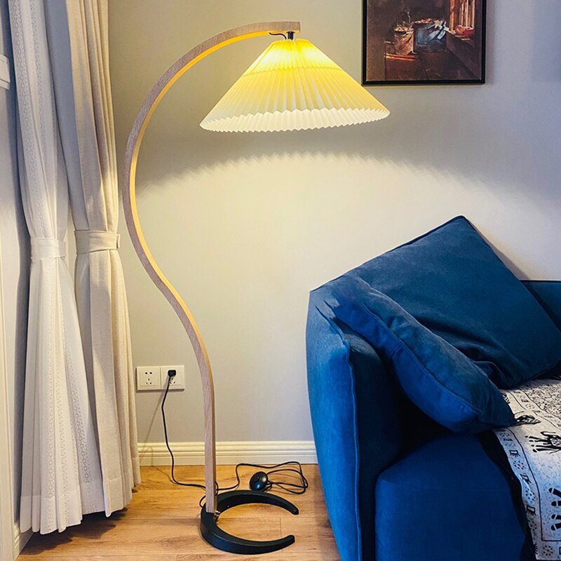Muto Moderno Geométrico Metal LED Lámpara de Pie Blanco/Beige/Café — imagen 3 | Aura Lighting
