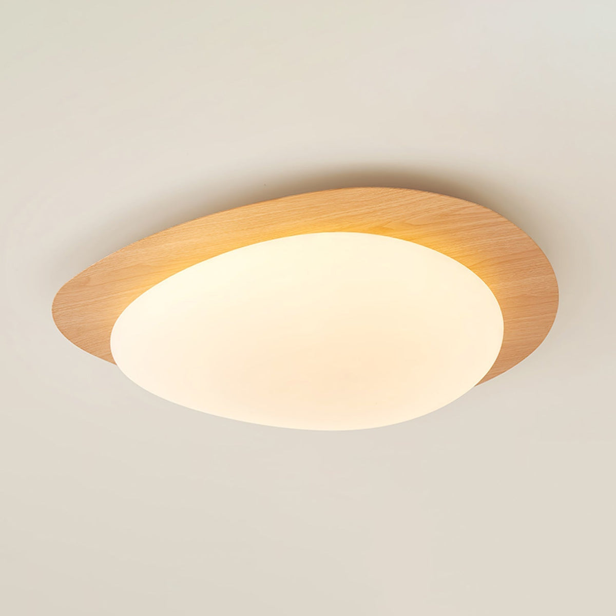 Muto Lámpara de Techo Nogal con Forma de Guijarro — imagen 23 | Aura Lighting