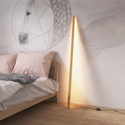 Muto Lámpara de Pie Minimalista Lineal Madera  2 Colores — imagen 1 | Aura Lighting