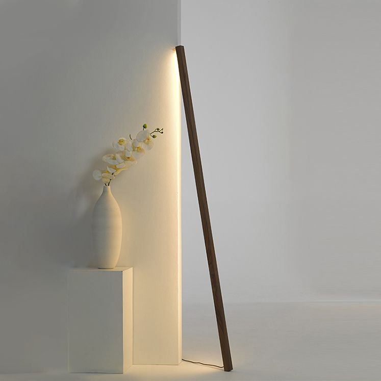Muto Lámpara de Pie Minimalista Lineal Madera  2 Colores — imagen 4 | Aura Lighting