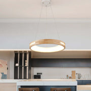 Muto Natural Anillo Acrílico LED Lámpara Colgante Madera — imagen 8 | Aura Lighting