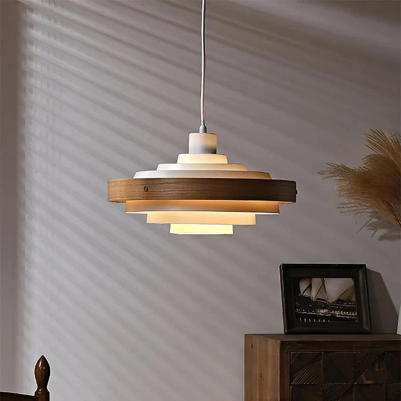 Muto Modern Round   Pendant Light  Wood — imagen 3 | Aura Lighting
