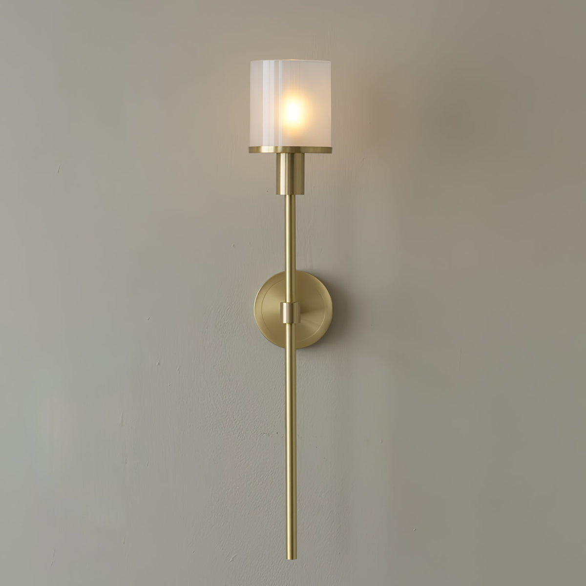 Tracie Classic Sconce - Aura Lighting