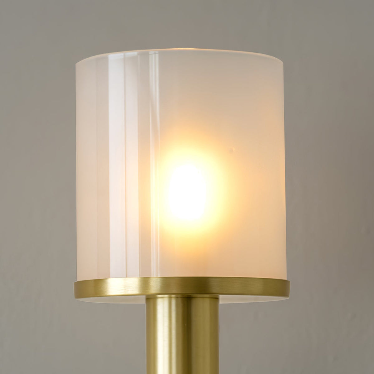 Tracie Classic Sconce - Aura Lighting