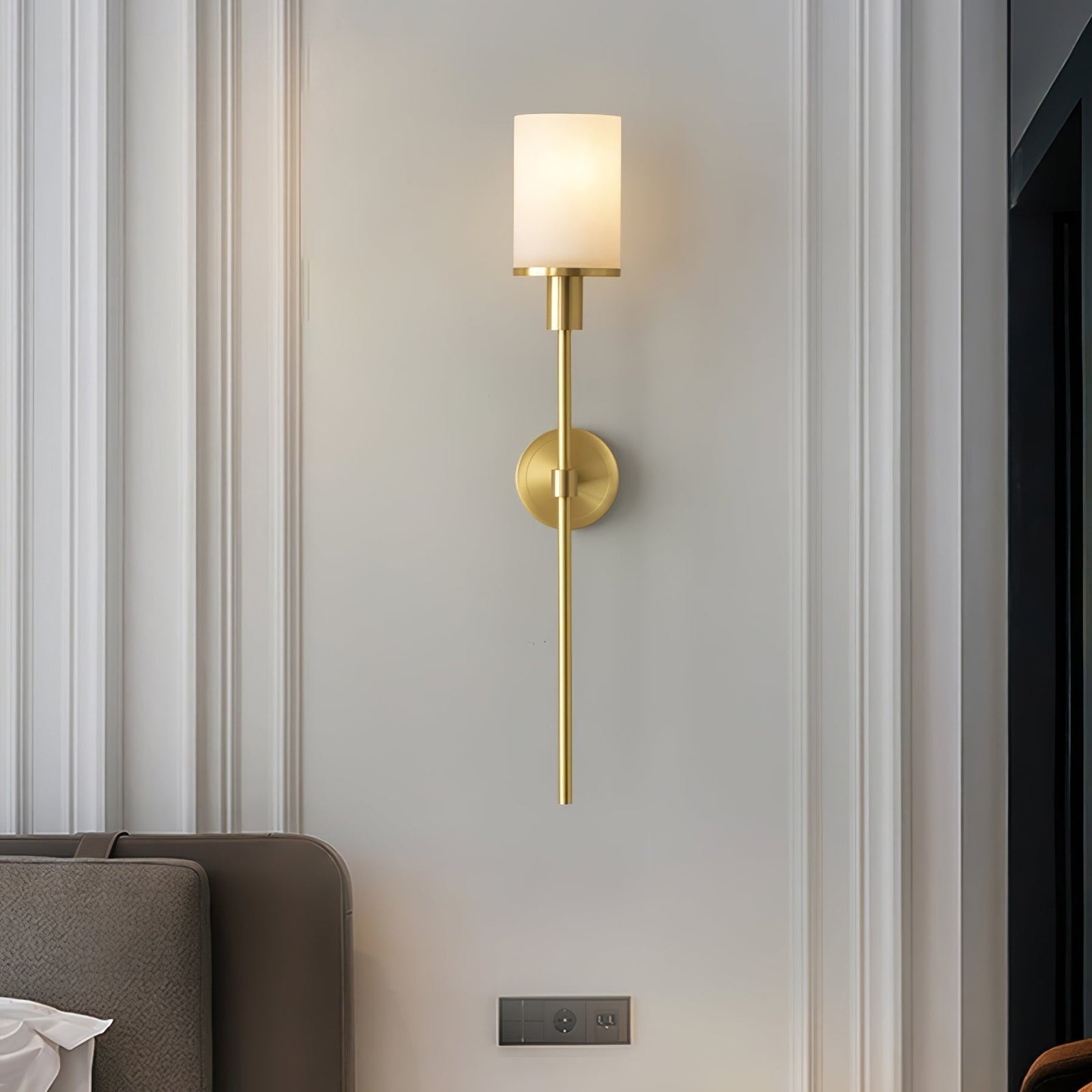 Tracie Classic Sconce - Aura Lighting