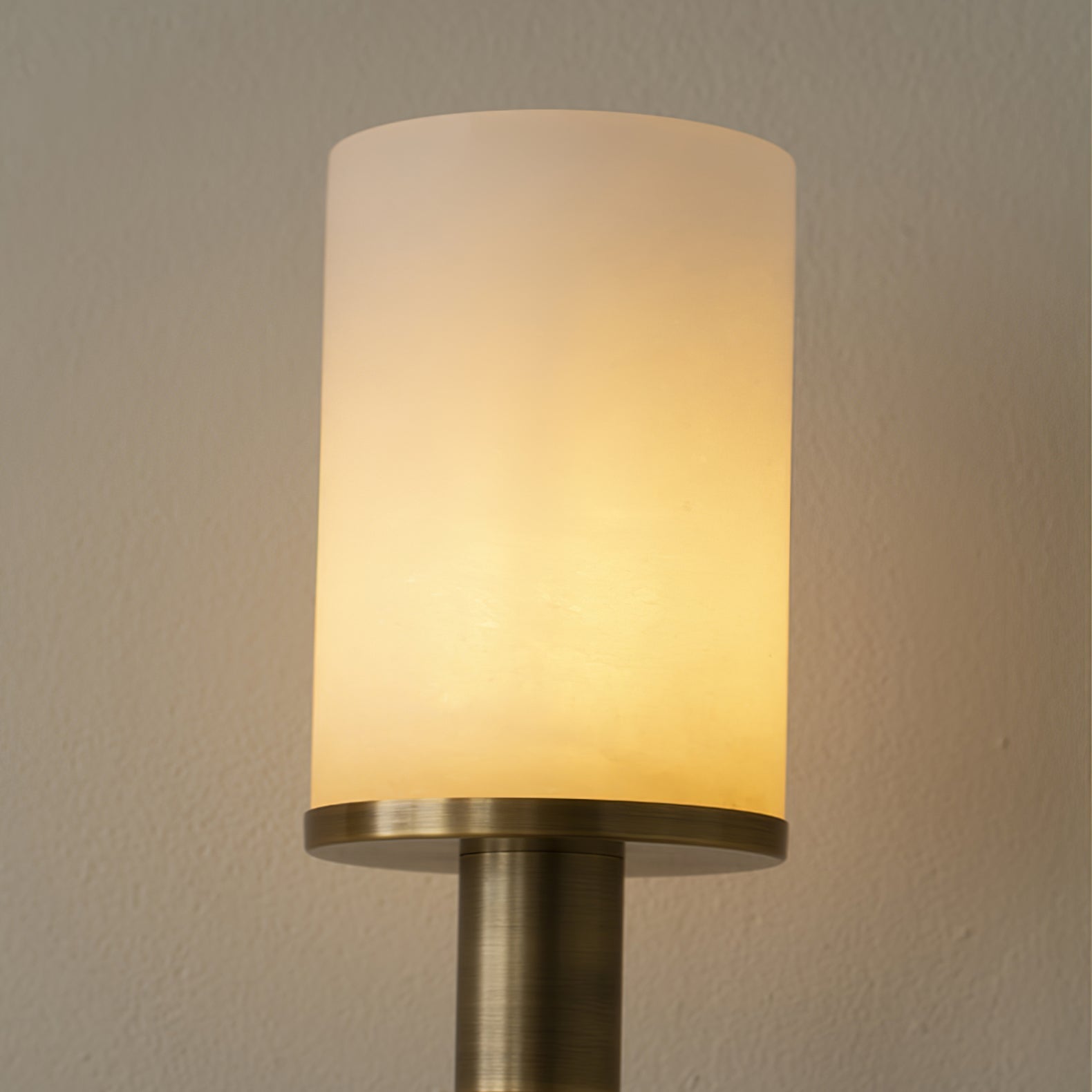 Tracie Classic Sconce - Aura Lighting