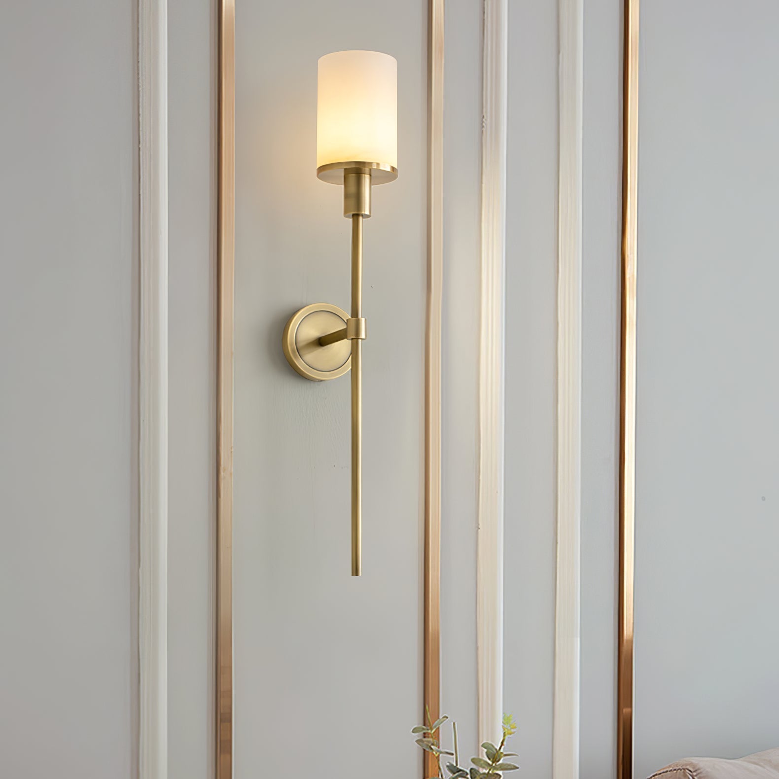 Tracie Classic Sconce - Aura Lighting