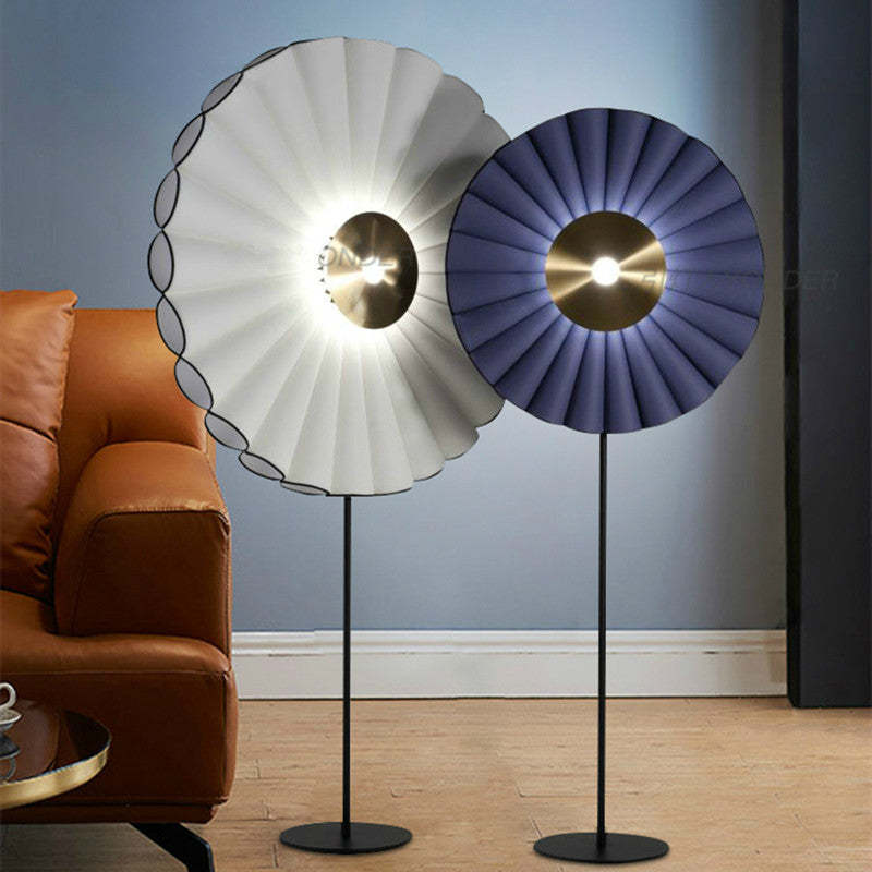 Mira Moderna Geométrica Metal LED Lámpara de Pie Blanco/Azul — imagen 2 | Aura Lighting