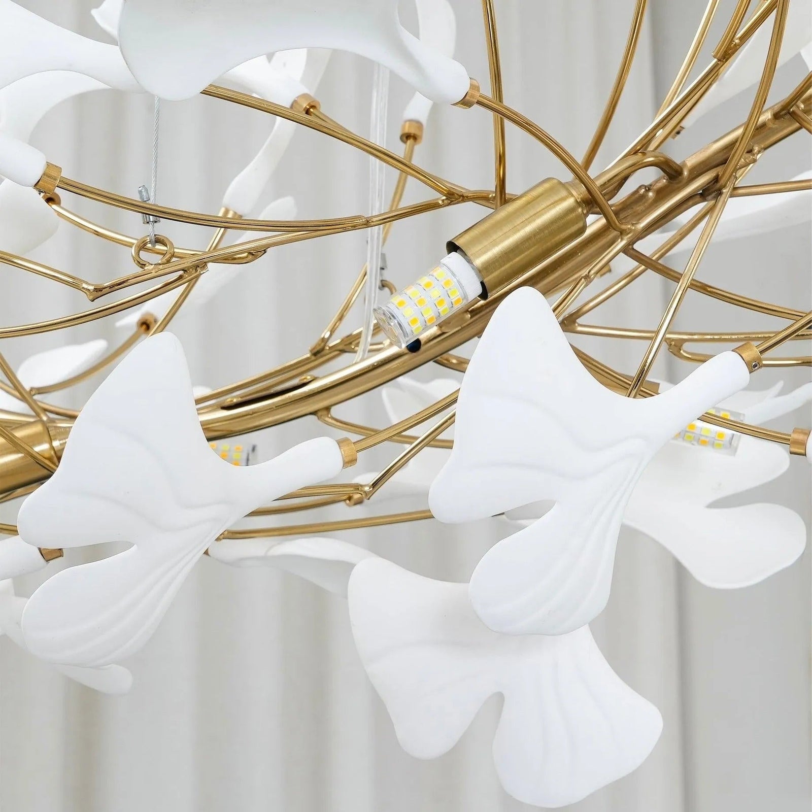 Olivia Lámpara de Araña de Cerámica con Forma de Arco en U — imagen 11 | Aura Lighting