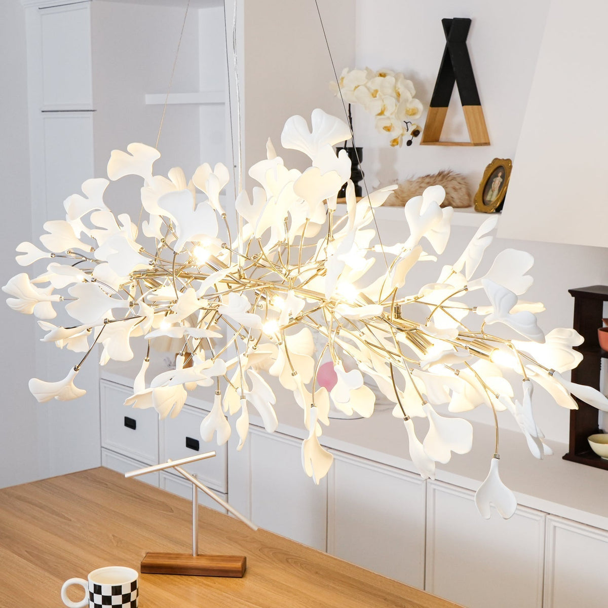 Olivia Lámpara de Araña Gingko Art Decó Inclinada Hacia Abajo — imagen 12 | Aura Lighting