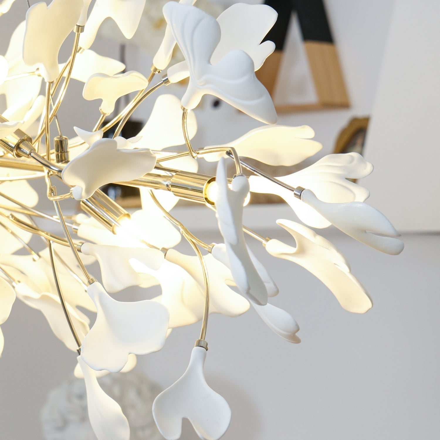 Olivia Lámpara de Araña Gingko Art Decó Inclinada Hacia Abajo — imagen 15 | Aura Lighting