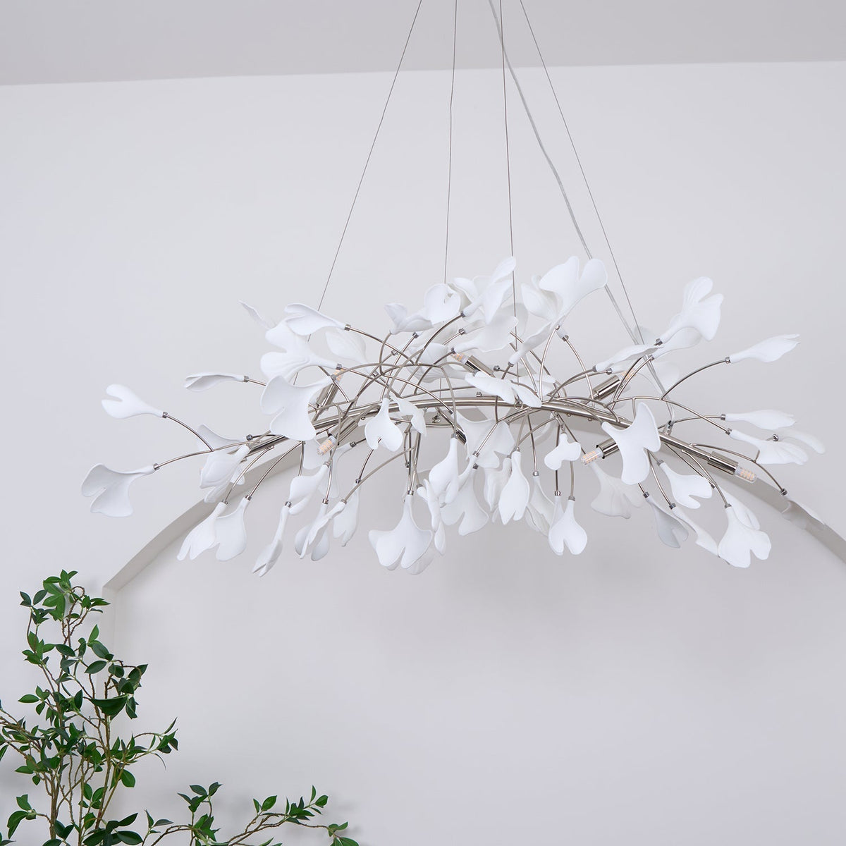 Olivia Lámpara de Araña Gingko Art Decó Inclinada Hacia Abajo — imagen 23 | Aura Lighting