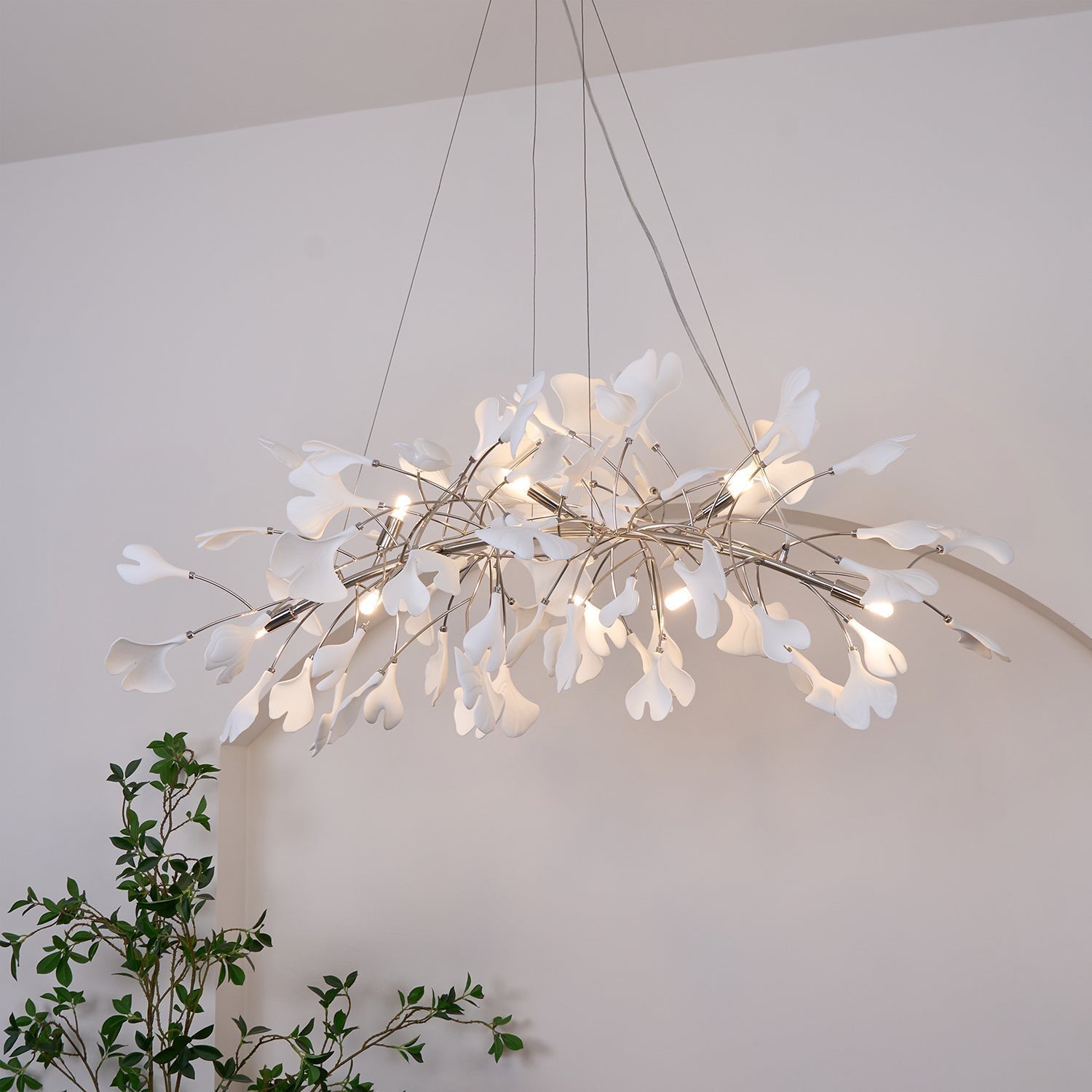 Olivia Lámpara de Araña Gingko Art Decó Inclinada Hacia Abajo — imagen 26 | Aura Lighting