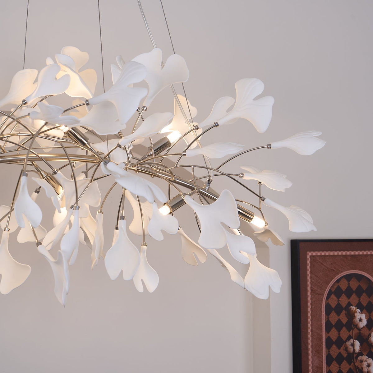 Olivia Lámpara de Araña Gingko Art Decó Inclinada Hacia Abajo — imagen 29 | Aura Lighting