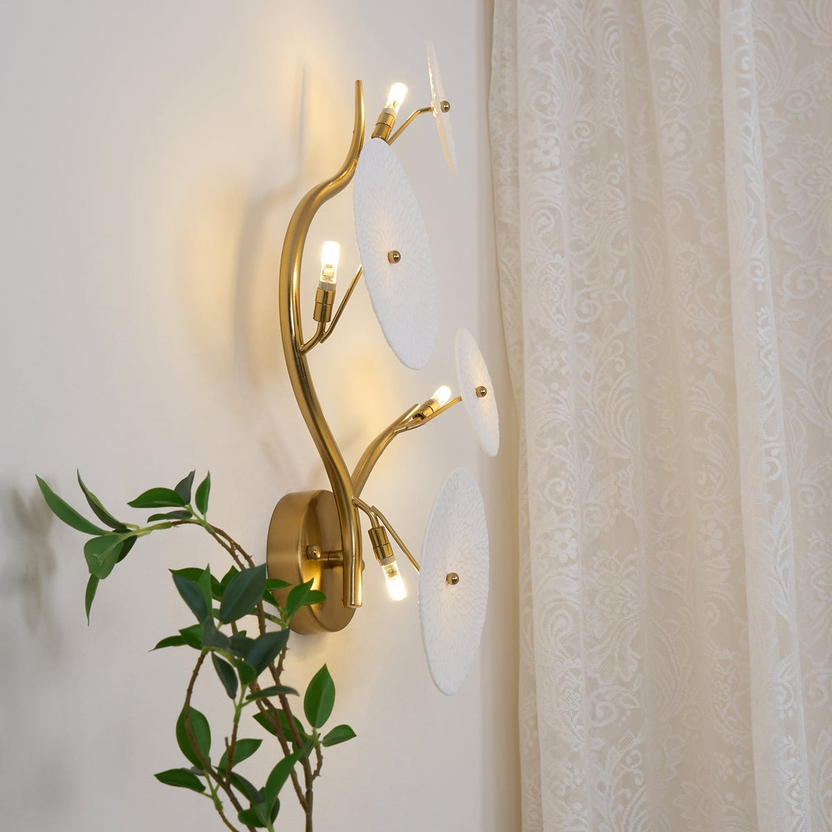 Olivia Lámpara de Pared con Pétalos de Loto — imagen 25 | Aura Lighting