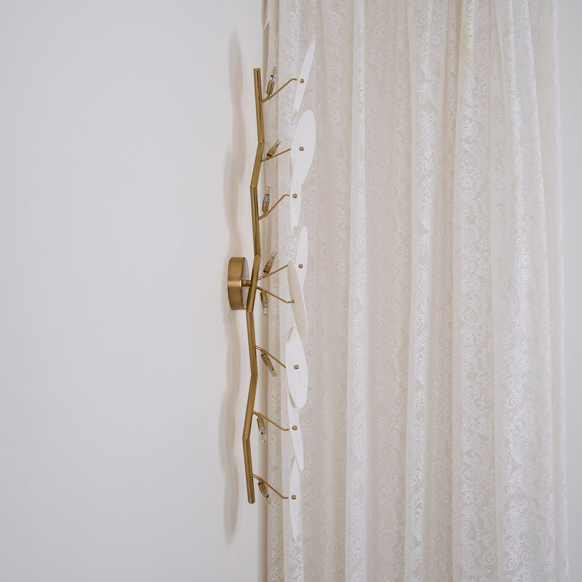 Olivia Lámpara de Pared con Pétalos de Loto — imagen 33 | Aura Lighting