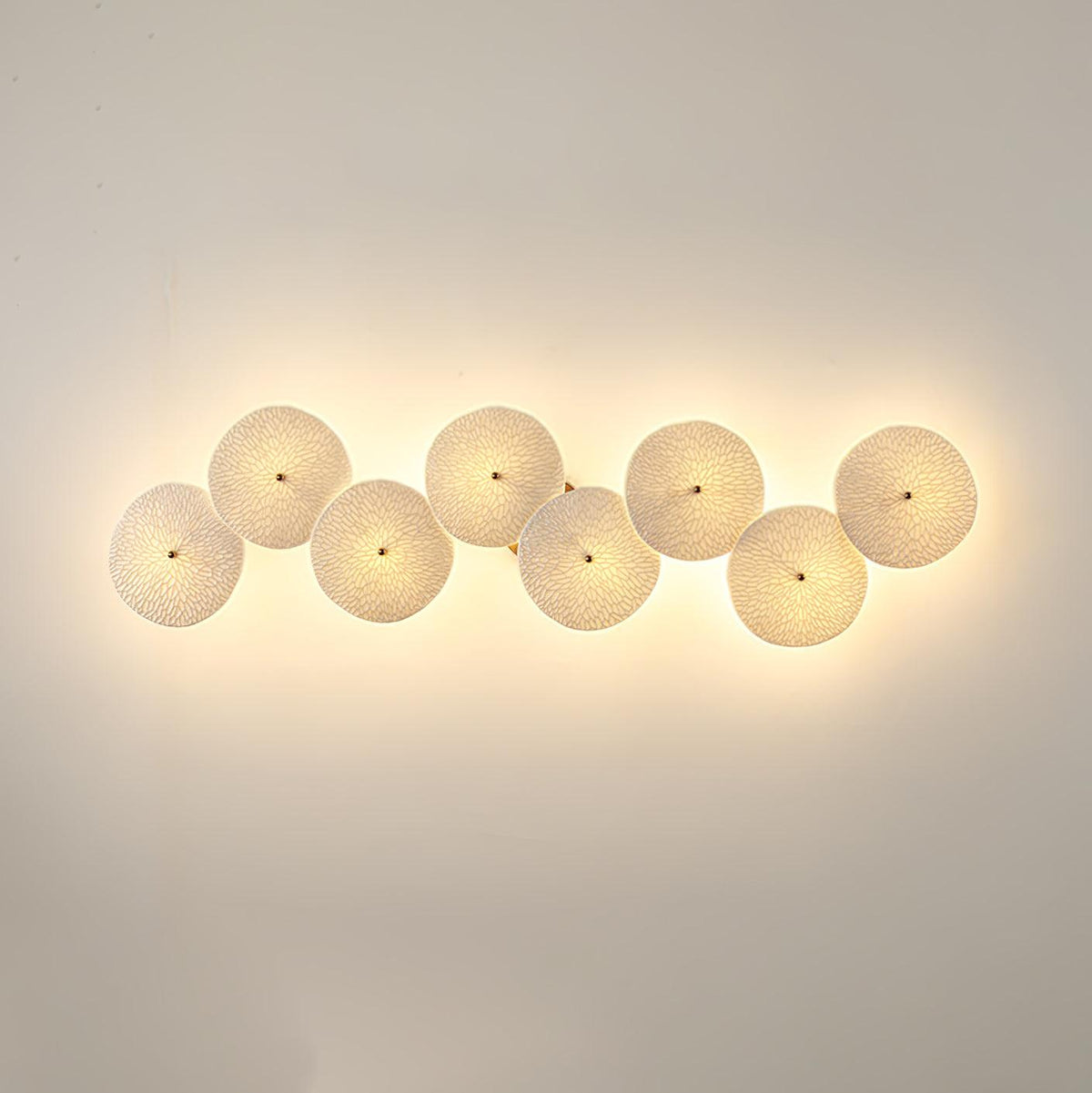 Olivia Lámpara de Pared con Pétalos de Loto — imagen 43 | Aura Lighting