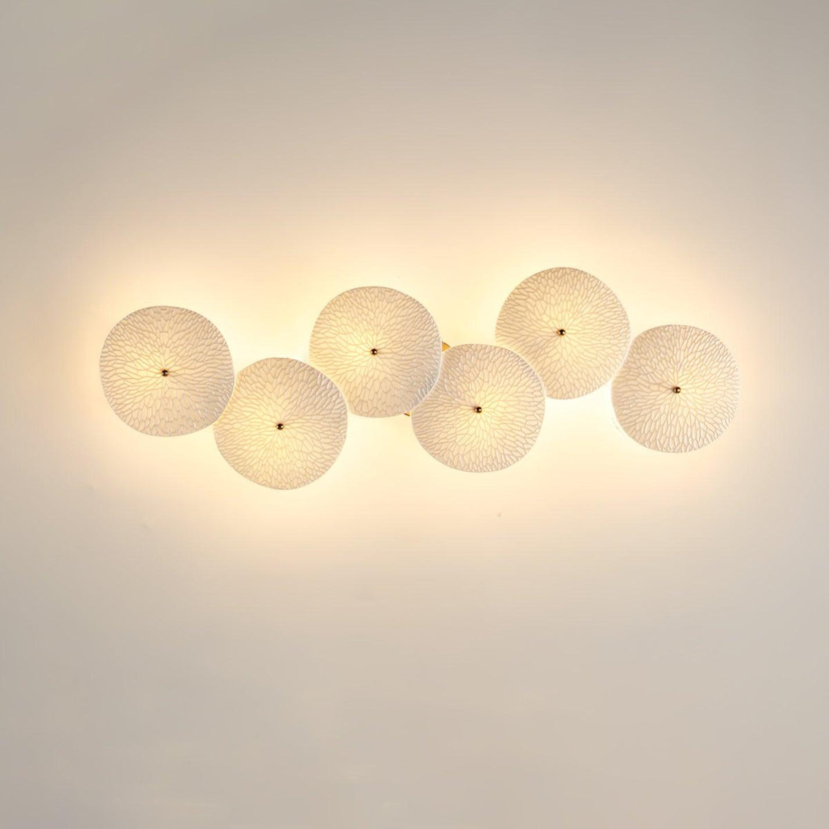 Olivia Lámpara de Pared con Pétalos de Loto — imagen 47 | Aura Lighting
